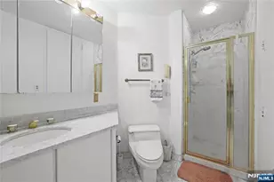 100 Carlyle 14D-S, Cliffside Park, NJ 07010 - Photo 15