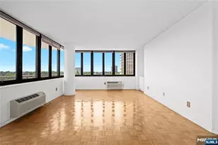 100 Carlyle 14D-S, Cliffside Park, NJ 07010 - Photo 9