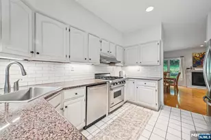 30 Andrea Dr 30, Caldwell, NJ 07006 - Photo 11