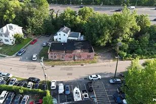 227 Van Riper Ave, Elmwood Park, NJ 07407 - Photo 5