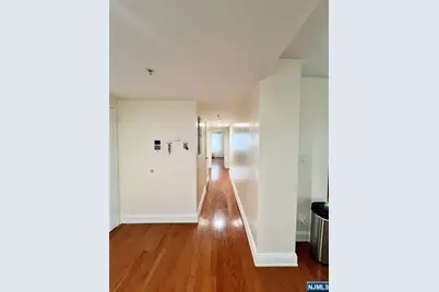 60 Parkway Drive 14D #14D, East Orange, NJ 07017 - Photo 27