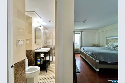 60 Parkway Drive 14D #14D, East Orange, NJ 07017 - Photo 15