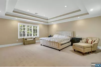 591 Warwick Avenue, Teaneck Township, NJ 07666 - Photo 23