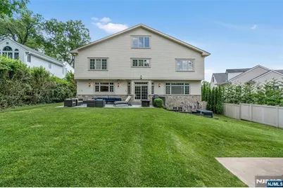 591 Warwick Avenue, Teaneck Township, NJ 07666 - Photo 47