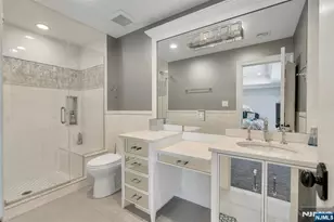 591 Warwick Ave, Teaneck Township, NJ 07666 - Photo 33