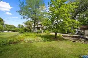 30 Highwood Ave, Midland Park, NJ 07432 - Photo 39