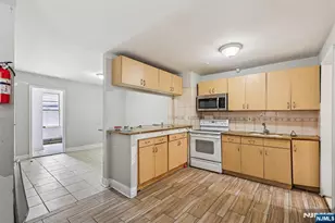 534 Lincoln St, Union City, NJ 07087 - Photo 5