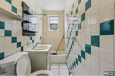 534 Lincoln Street, Union City, NJ 07087 - Photo 7