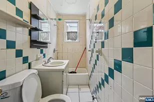 534 Lincoln St, Union City, NJ 07087 - Photo 7