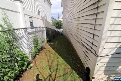 63-65 Milford Avenue, Newark, NJ 07108 - Photo 15