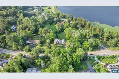 587 High Mountain Road, Franklin Lakes, NJ 07417 - Photo 47