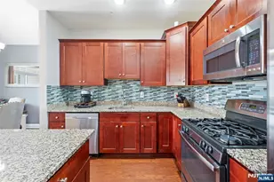 6 Elston Ct, Wanaque, NJ 07420 - Photo 5