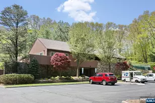 19 Indian Field Ct, Mahwah, NJ 07430 - Photo 45