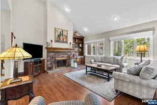 19 Indian Field Ct, Mahwah, NJ 07430 - Photo 9