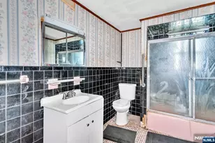 253 Meeker Ave, Newark, NJ 07112 - Photo 17