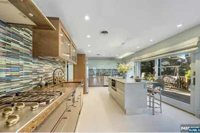 8-04 Susan Place, Fair Lawn, NJ 07410 - Photo 9