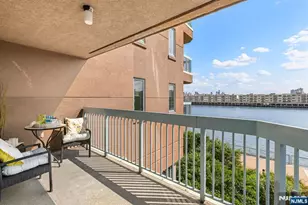 308 Smith Ct, Edgewater, NJ 07020 - Photo 11