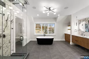 645 Summit St, Englewood Cliffs, NJ 07632 - Photo 39