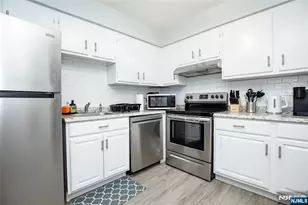 186 Park St, East Orange, NJ 07017 - Photo 23
