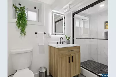 341 Parker Street, Newark, NJ 07104 - Photo 37