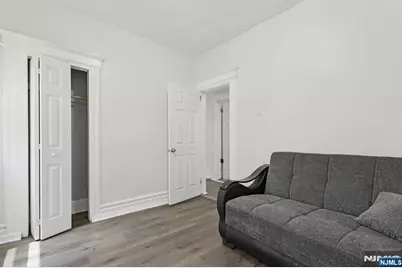 787 S 17th Street, Newark, NJ 07103 - Photo 9