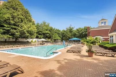 312 Franklin Court, Edgewater, NJ 07020 - Photo 19