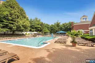 312 Franklin Ct, Edgewater, NJ 07020 - Photo 19