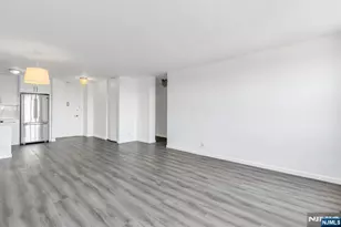 2000 Linwood Ave 9N, Fort Lee, NJ 07024 - Photo 5