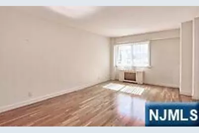 2185 Lemoine Avenue 2G #2G, Fort Lee, NJ 07024 - Photo 17
