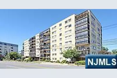 2185 Lemoine Avenue 2G #2G, Fort Lee, NJ 07024 - Photo 3