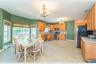 2 Iron Hill, West Milford, NJ 07480 - Photo 3