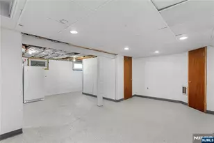 85 Avenue E, Lodi, NJ 07644 - Photo 41