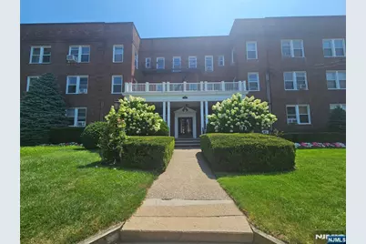 985 Teaneck 1J #1J, Teaneck Township, NJ 07666 - Photo 1