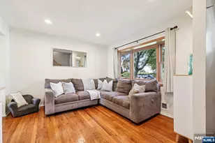 636 Concord Rd, Ridgewood, NJ 07450 - Photo 5