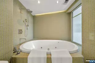 2200 N Central Road 12F, Fort Lee, NJ 07024 - Photo 15