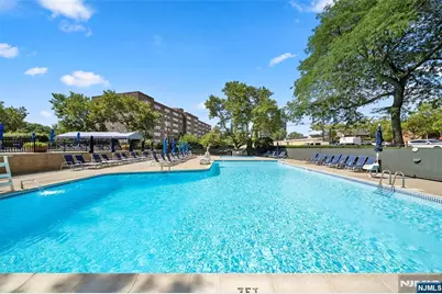 2200 N Central Road 12F #12F, Fort Lee, NJ 07024 - Photo 23