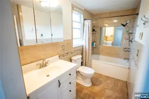 325 Valley Brook Ave, Lyndhurst Township, NJ 07071 - Photo 27