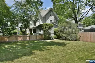 80 Washington Pl, Ridgewood, NJ 07450 - Photo 3
