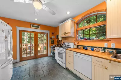 115 High Street, Leonia, NJ 07605 - Photo 19