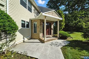 7 Stony Ridge Dr, Hillsdale, NJ 07642 - Photo 3