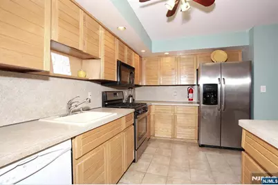 609 Glasmere Road 609 #609, Mahwah, NJ 07430 - Photo 9