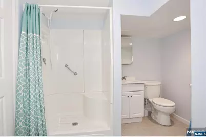 609 Glasmere Road 609 #609, Mahwah, NJ 07430 - Photo 35