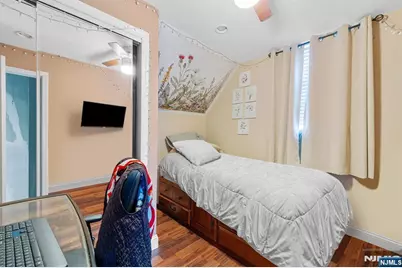 774 8th Street, Secaucus, NJ 07094 - Photo 5