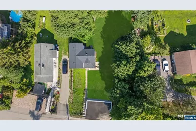 20 Ella Street, Bloomingdale, NJ 07403 - Photo 19