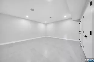 43 Oak Ave, Tenafly, NJ 07670 - Photo 39