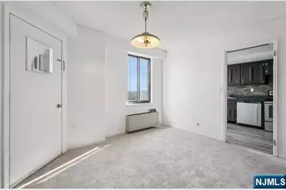 307 Prospect Avenue 16A #16A, Hackensack, NJ 07601 - Photo 7