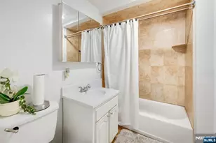 14 James Ct, Lodi, NJ 07644 - Photo 15