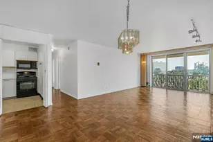 2000 Linwood Ave 6M, Fort Lee, NJ 07024 - Photo 7