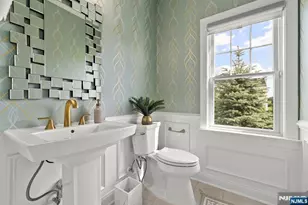 30 Woodmere Rd, Upper Saddle River, NJ 07458 - Photo 13