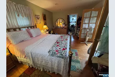 266 Hamilton Road, Teaneck Township, NJ 07666 - Photo 25